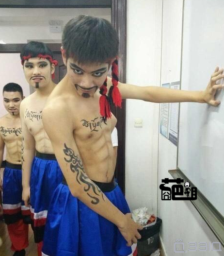 <em>奇葩姐</em>来也~摘自<em>空间</em>奇葩会 33IQ让你越玩越聪