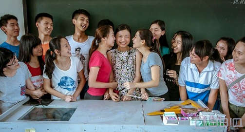 【感动】高三最后一课,班主任说:你们再看看卷